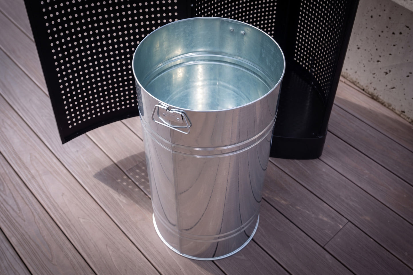 Outdoor Waste Bin - Rain Top 55lt - Powder Coated Black with Timber Slats