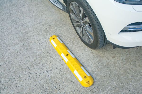 Parking Separator 1m - Recycled Rubber - Yellow